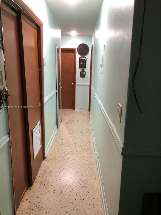 For Rent: $2,200 (2 beds, 2 baths, 900 Square Feet)