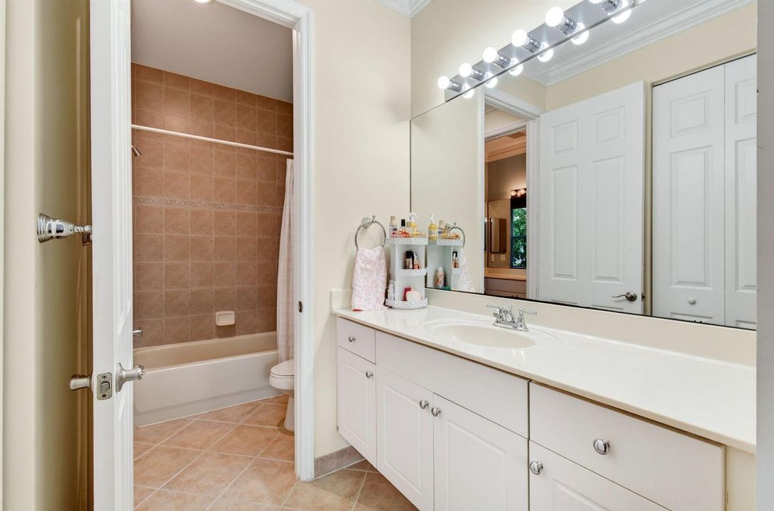 Guest Bath 3
