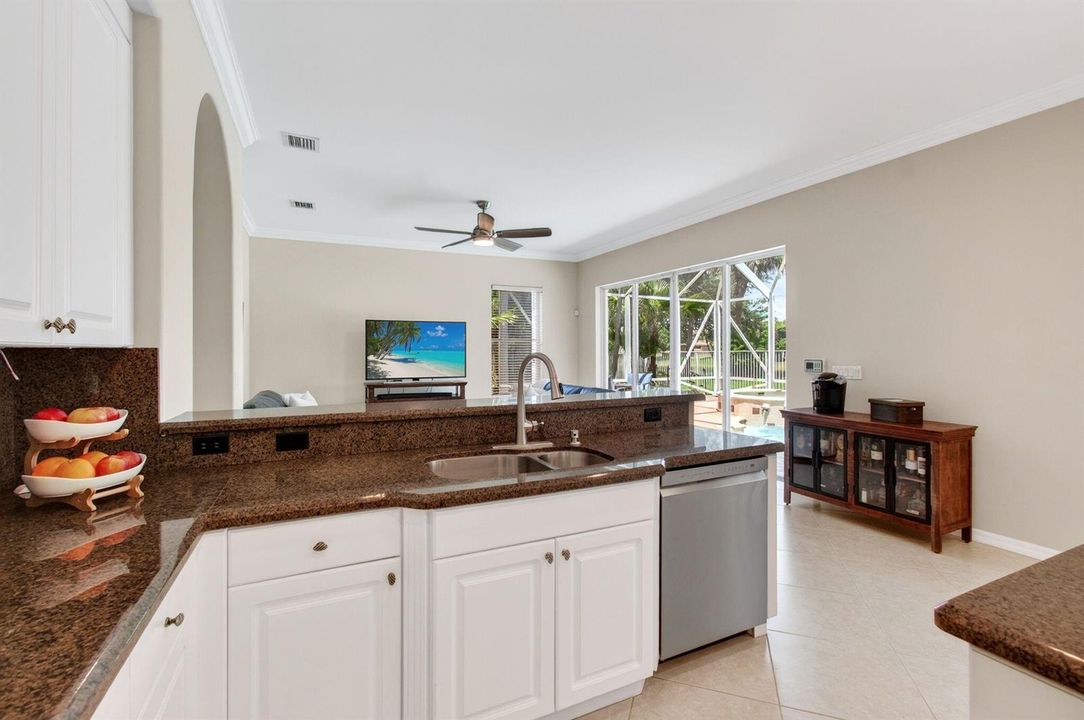 Raised Breakfast Bar