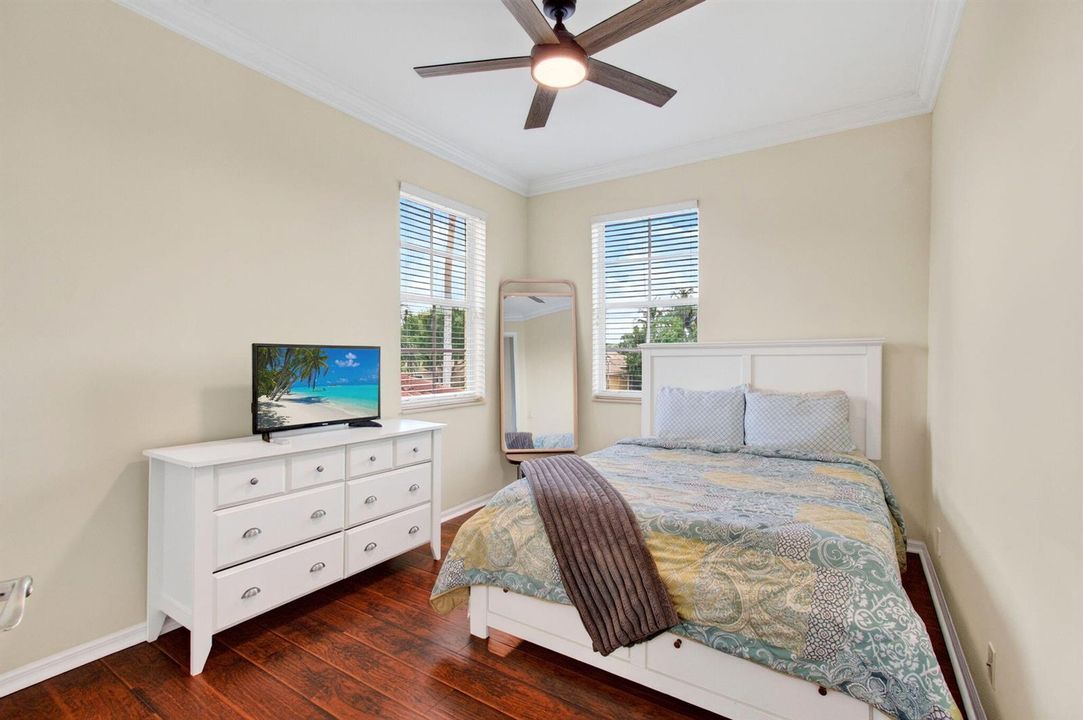 Upstairs Guest Bedroom 4