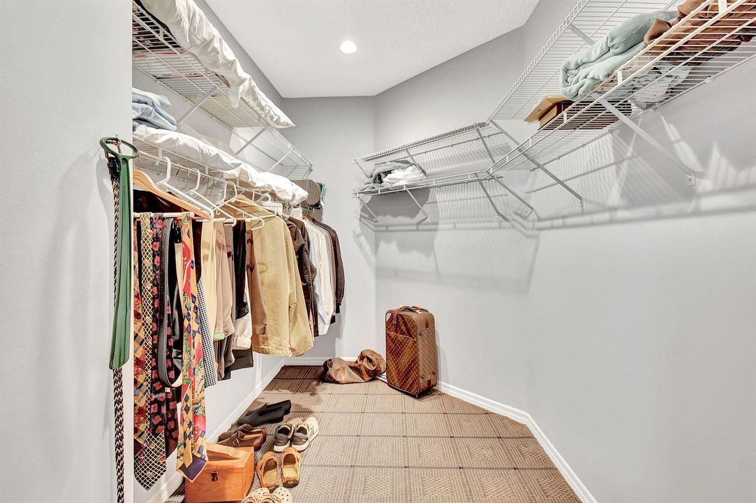 Walk in Closet
