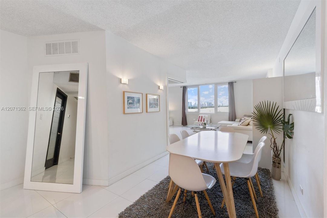 En Venta: $679,000 (0 camas, 1 baños, 760 Pies cuadrados)