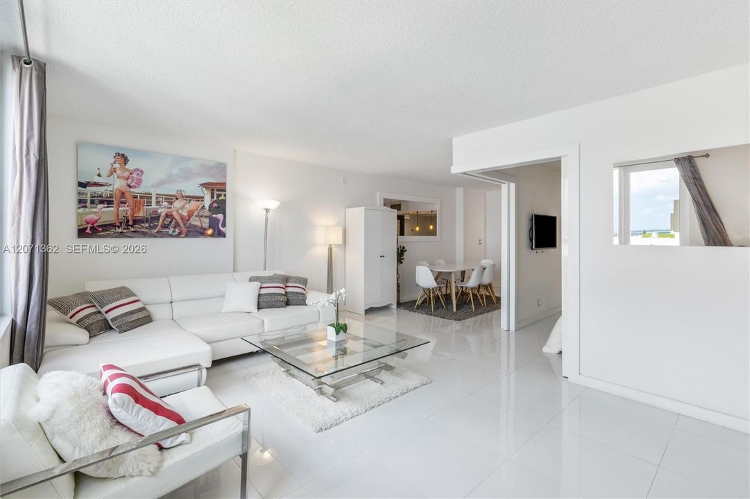 En Venta: $679,000 (0 camas, 1 baños, 760 Pies cuadrados)