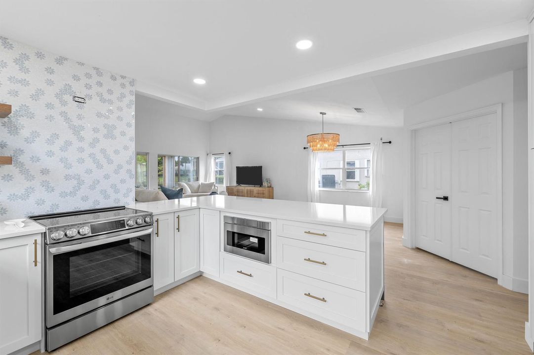 2680 Neaton Ct Wellington FL-print-011-0