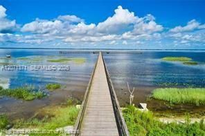 En Venta: $12,900 (0.50 acres)