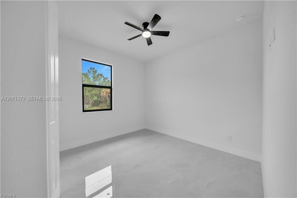 For Sale: $300,000 (3 beds, 3 baths, 0 Square Feet)
