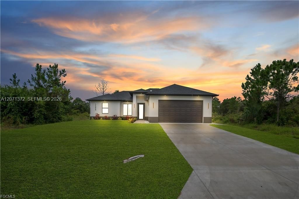 For Sale: $300,000 (3 beds, 3 baths, 0 Square Feet)
