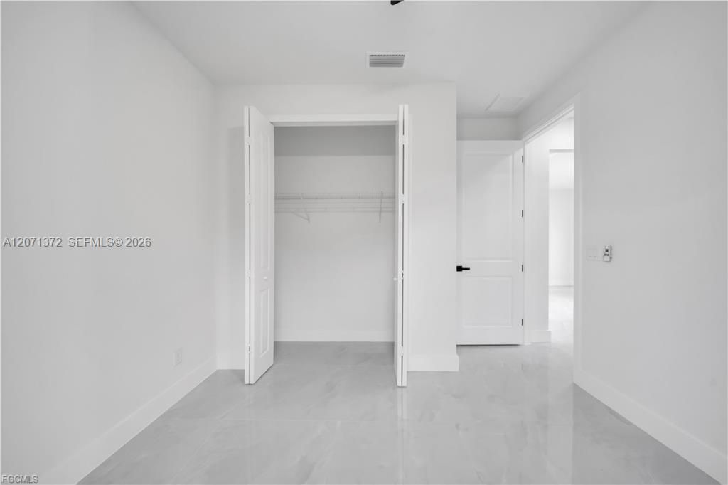 For Sale: $300,000 (3 beds, 3 baths, 0 Square Feet)