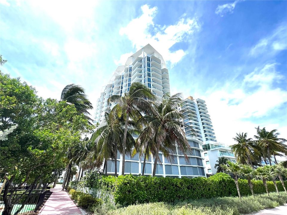 En Venta: $778,000 (1 camas, 1 baños, 819 Pies cuadrados)