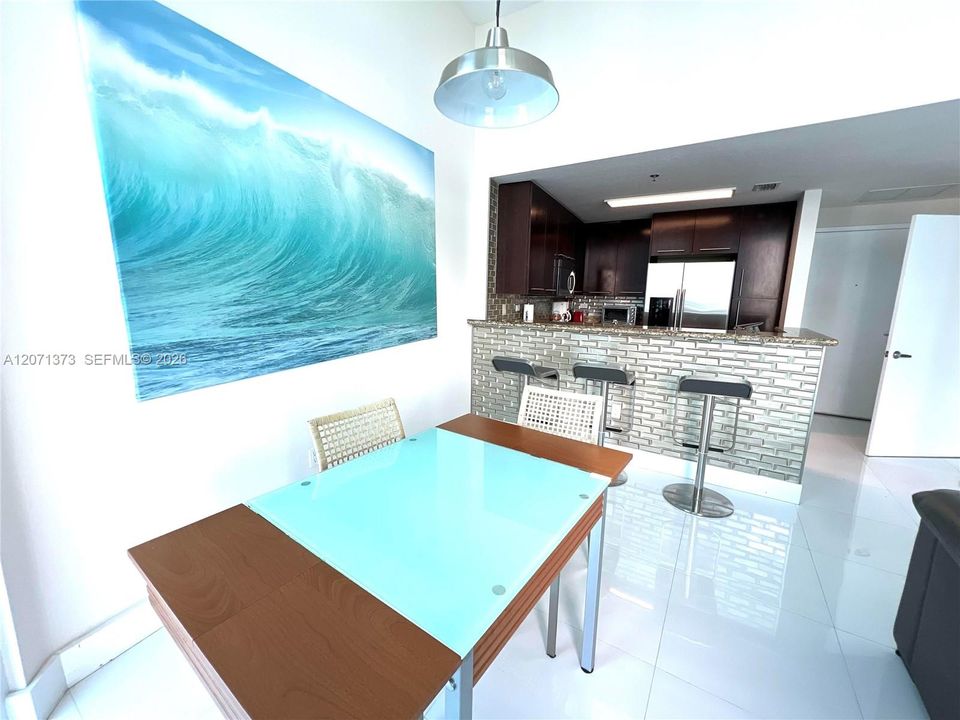 En Venta: $778,000 (1 camas, 1 baños, 819 Pies cuadrados)