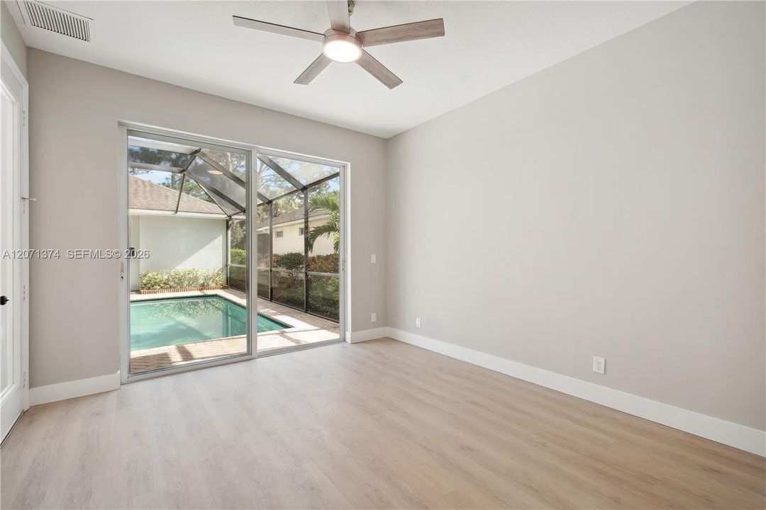 For Sale: $650,000 (3 beds, 3 baths, 1989 Square Feet)