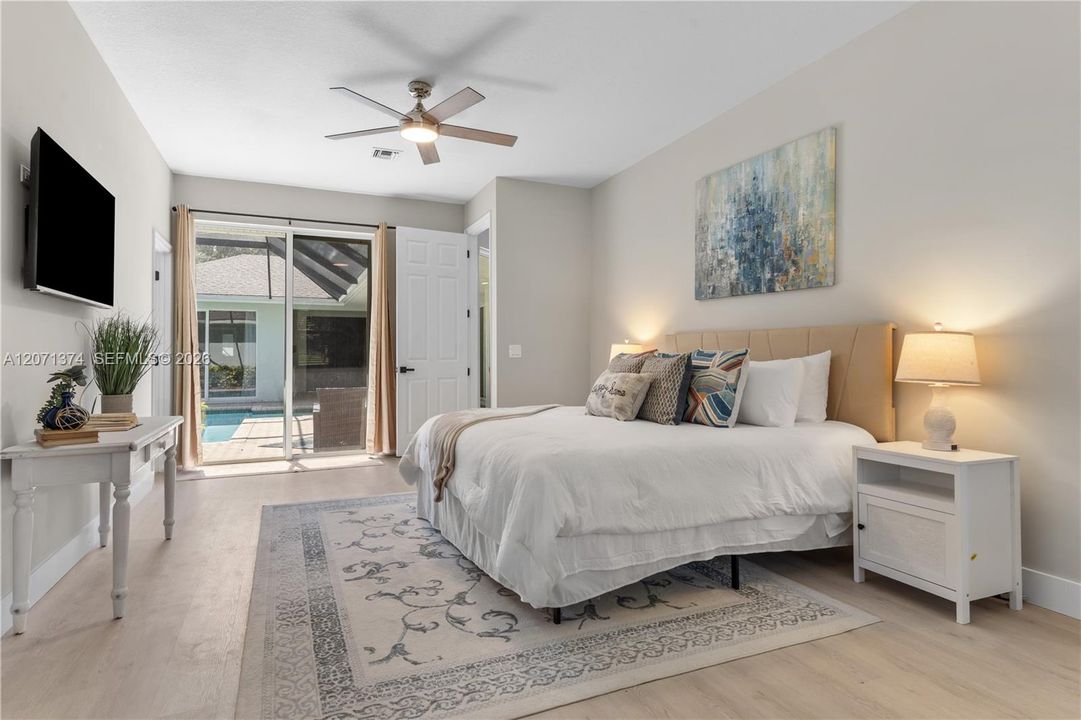 For Sale: $650,000 (3 beds, 3 baths, 1989 Square Feet)