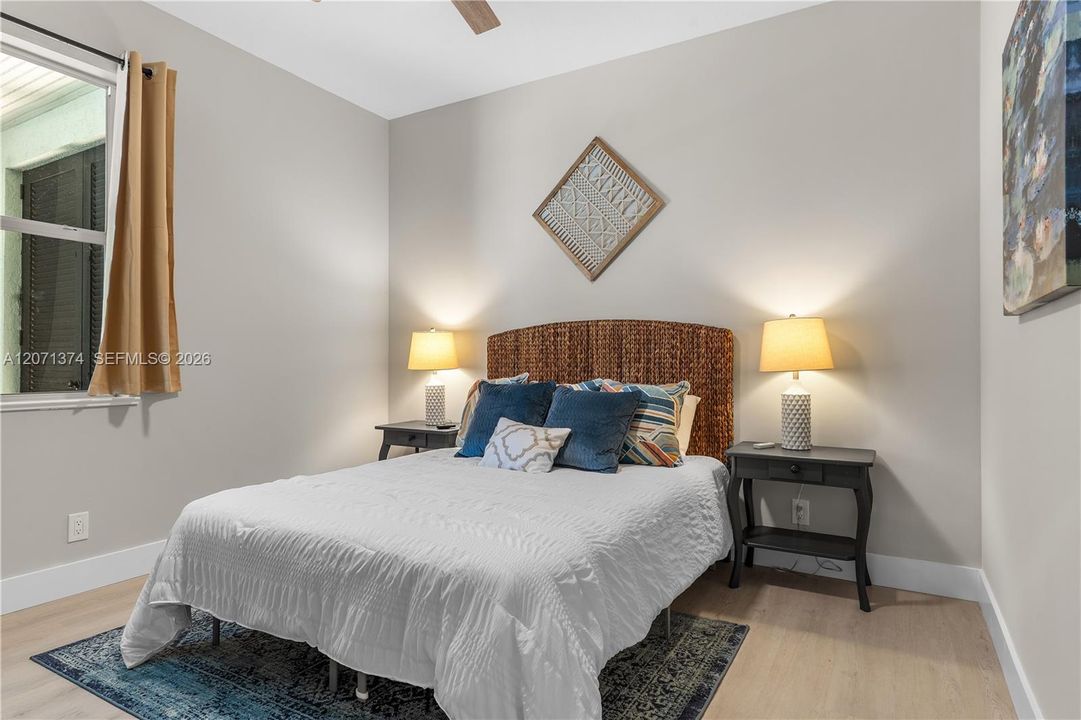 For Sale: $650,000 (3 beds, 3 baths, 1989 Square Feet)