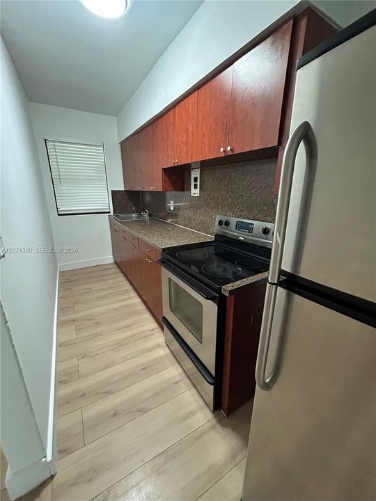 В аренду: $1,600 (1 спален, 1 ванн, 600 Квадратных фут)