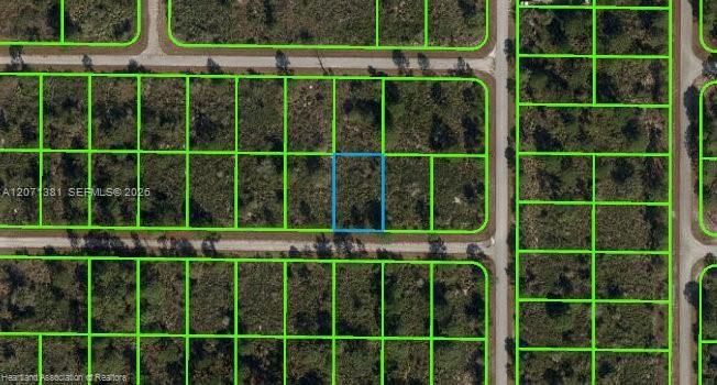 На продажу: $18,900 (0.23 acres)