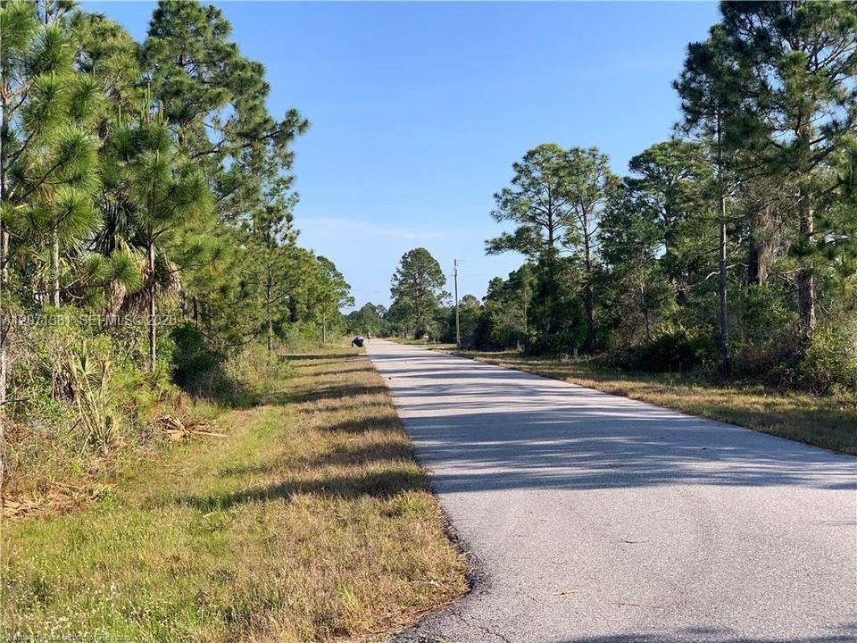 На продажу: $18,900 (0.23 acres)
