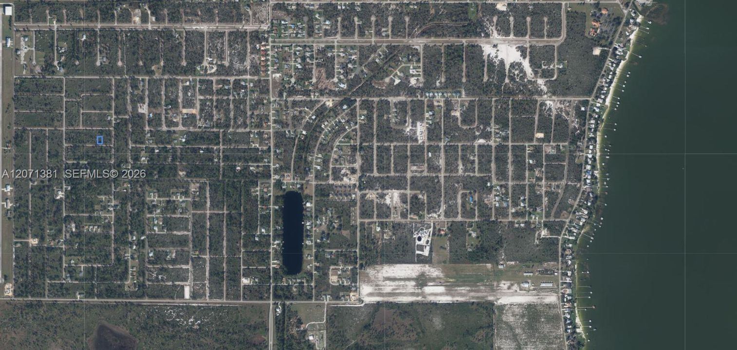 На продажу: $18,900 (0.23 acres)
