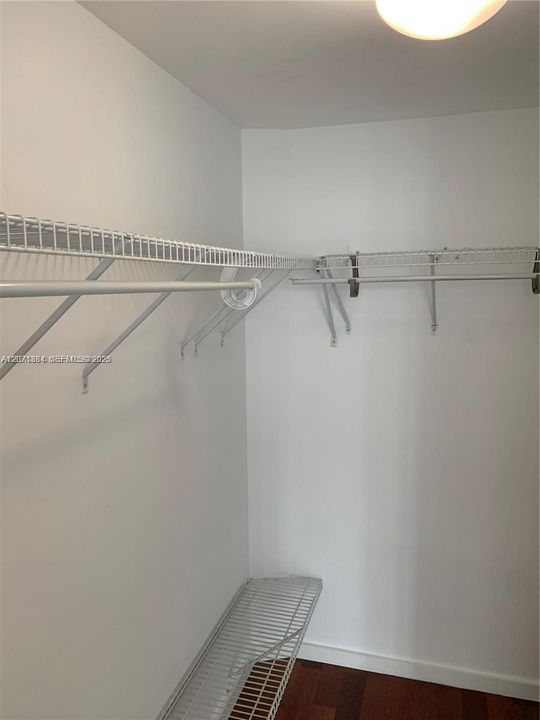 En Venta: $599,000 (1 camas, 1 baños, 871 Pies cuadrados)