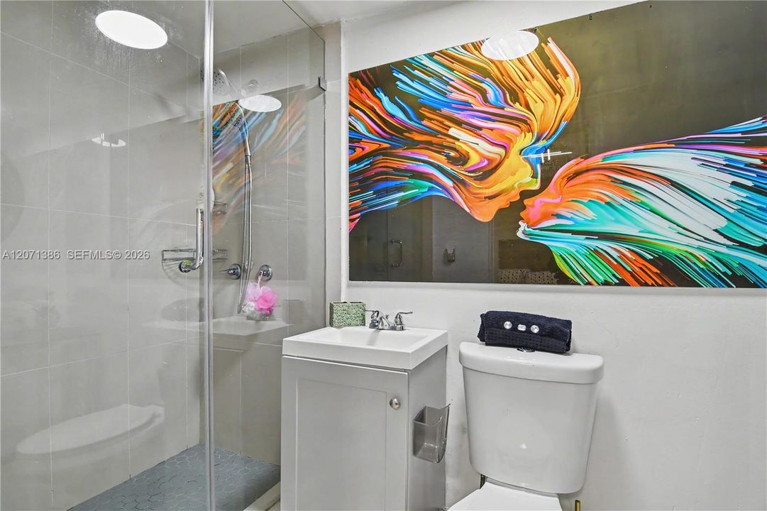 En Venta: $790,000 (5 camas, 3 baños, 1586 Pies cuadrados)