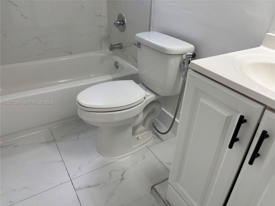 В аренду: $1,600 (0 спален, 1 ванн, 418 Квадратных фут)