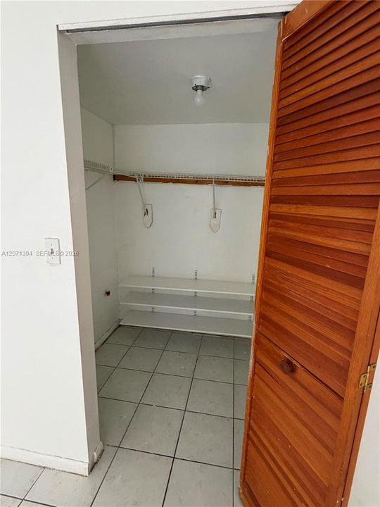 For Rent: $2,500 (2 beds, 2 baths, 1040 Square Feet)