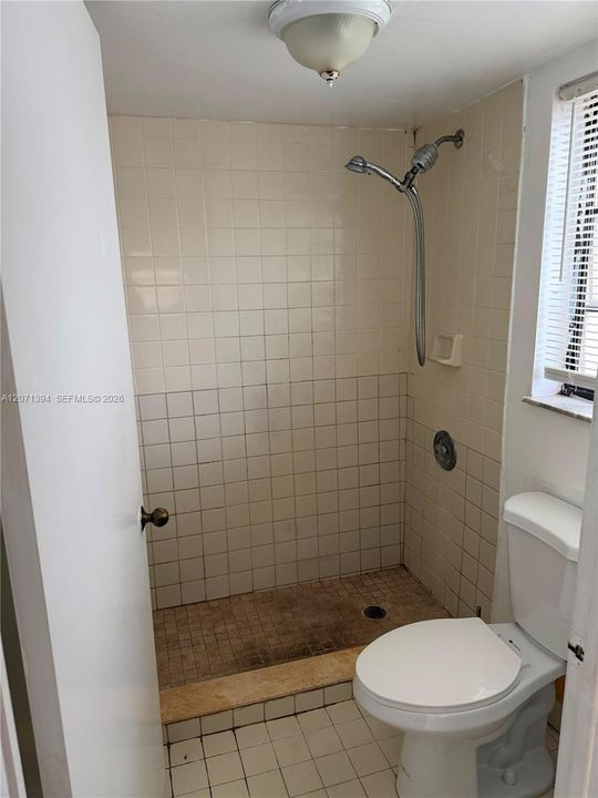 For Rent: $2,500 (2 beds, 2 baths, 1040 Square Feet)