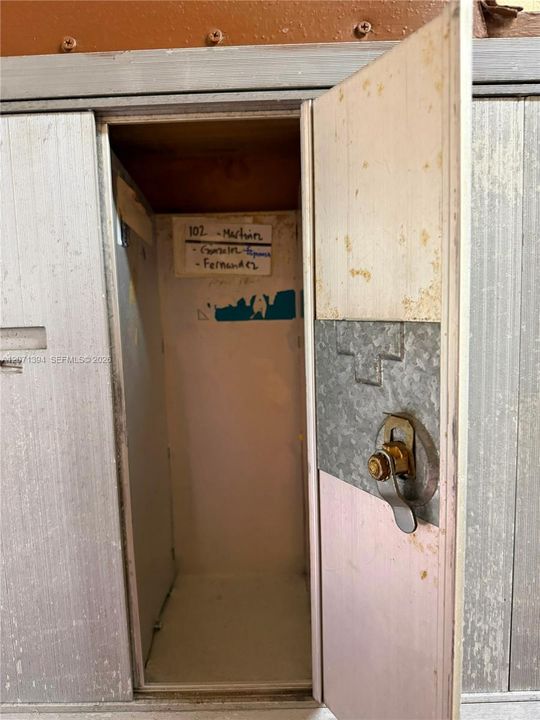 For Rent: $2,500 (2 beds, 2 baths, 1040 Square Feet)