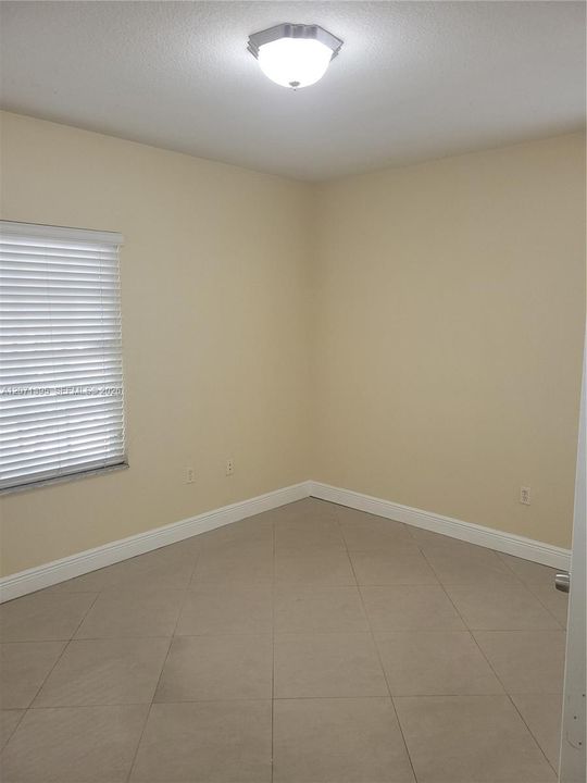 For Rent: $2,700 (3 beds, 2 baths, 1160 Square Feet)