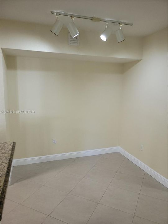 For Rent: $2,700 (3 beds, 2 baths, 1160 Square Feet)
