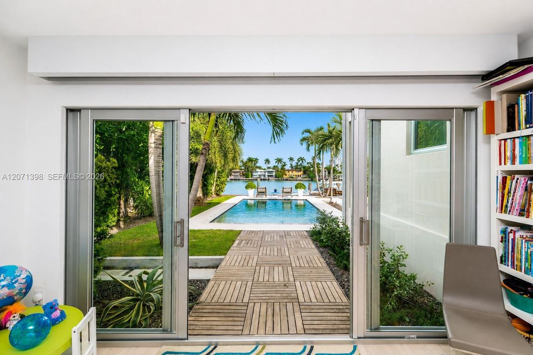 For Sale: $13,800,000 (4 beds, 4 baths, 3138 Square Feet)
