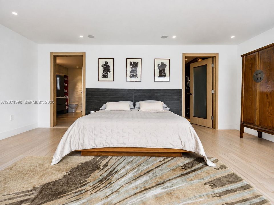 For Sale: $13,800,000 (4 beds, 4 baths, 3138 Square Feet)
