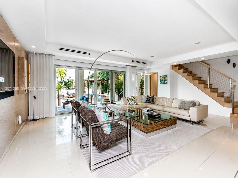 For Sale: $13,800,000 (4 beds, 4 baths, 3138 Square Feet)