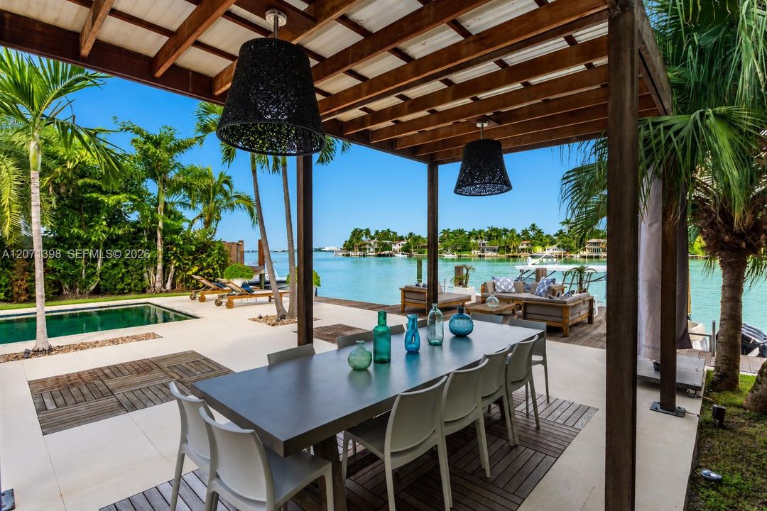 For Sale: $13,800,000 (4 beds, 4 baths, 3138 Square Feet)