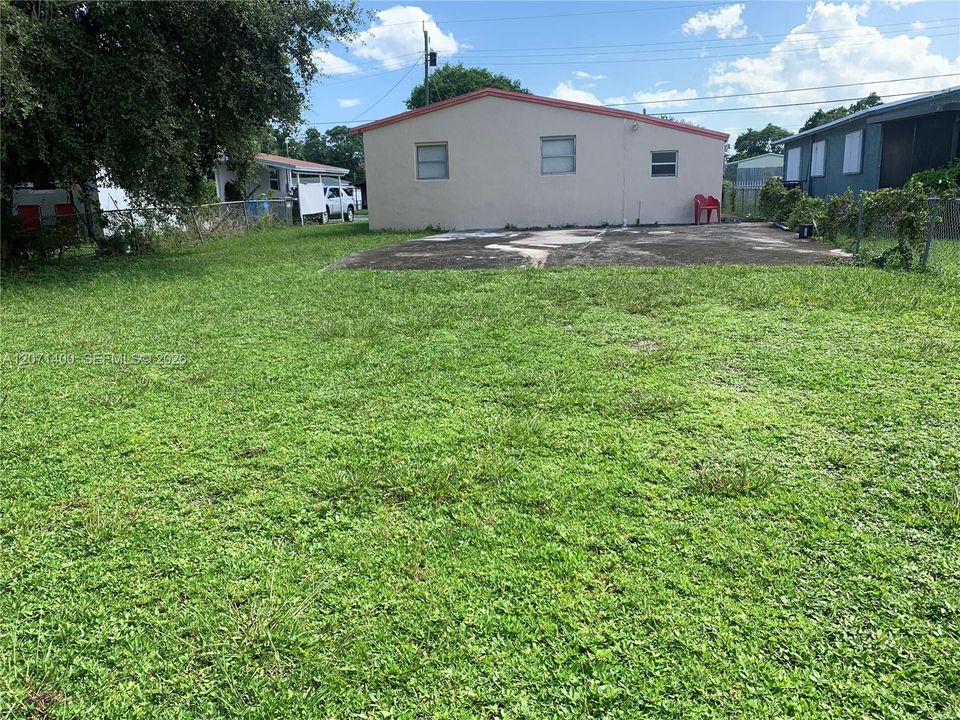 For Rent: $3,000 (3 beds, 2 baths, 1508 Square Feet)