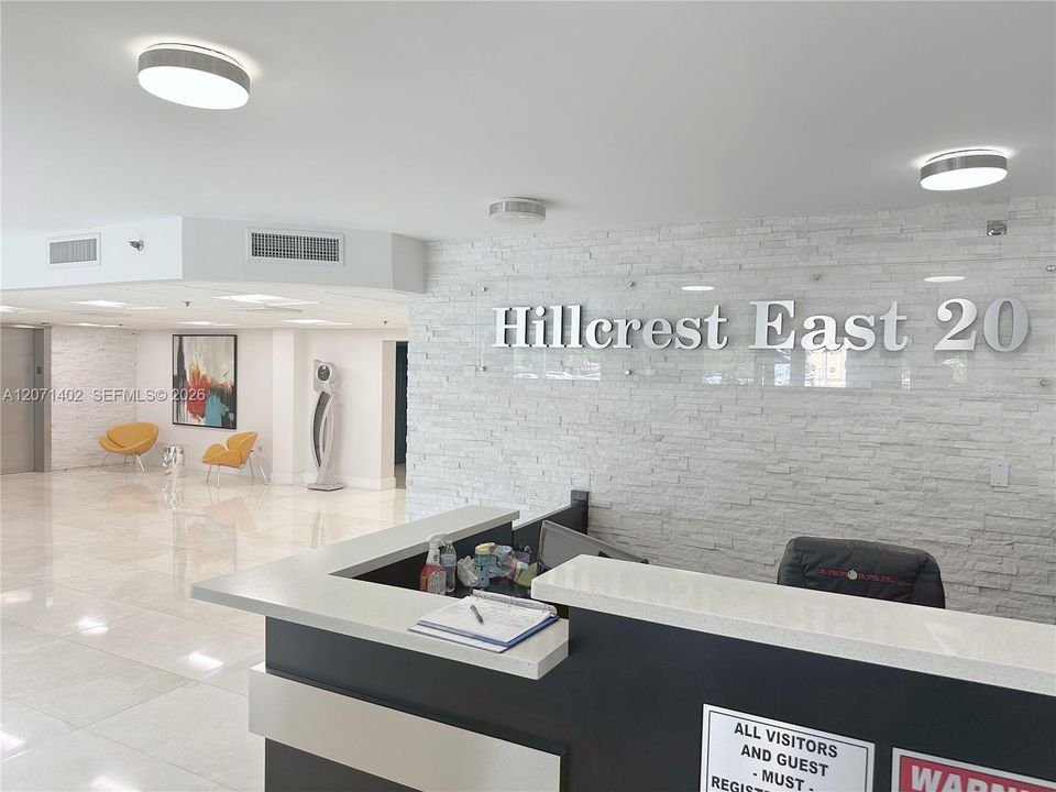 For Rent: $1,800 (1 beds, 1 baths, 830 Square Feet)