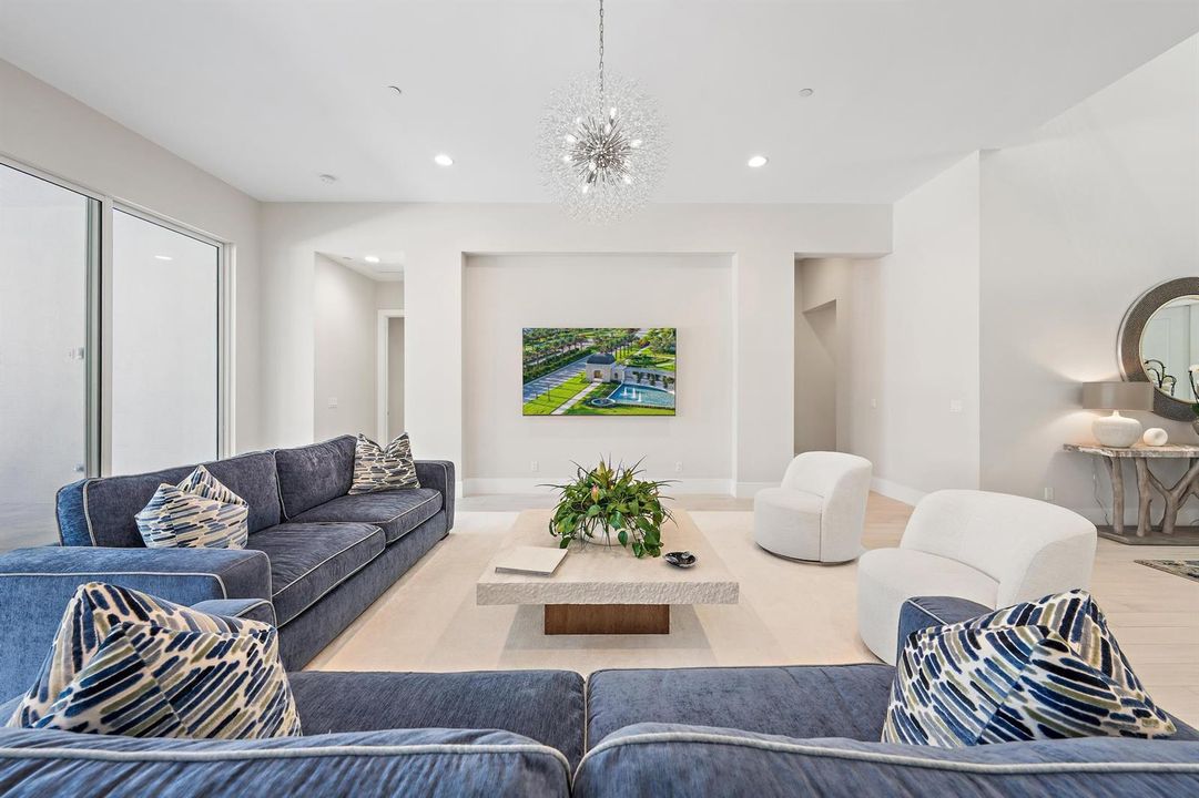 9364 Coral Isles Cir-4