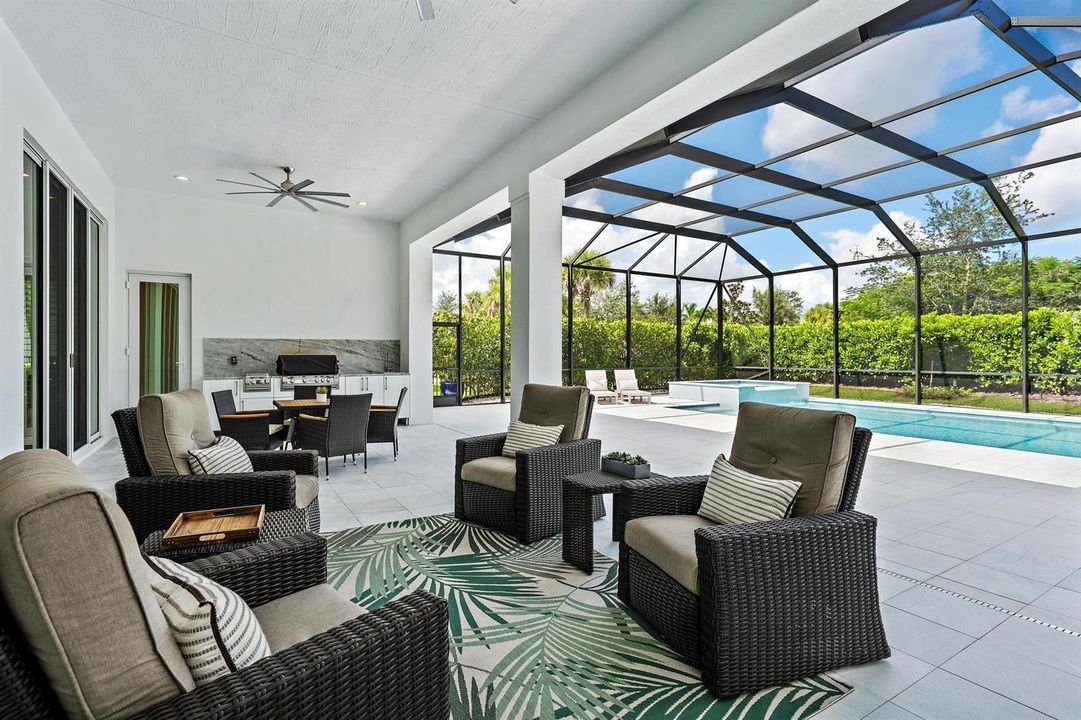 9364 Coral Isles Cir-17