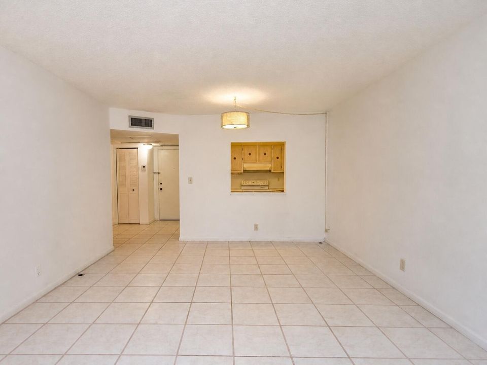 16 3.1 257 S Cypress W