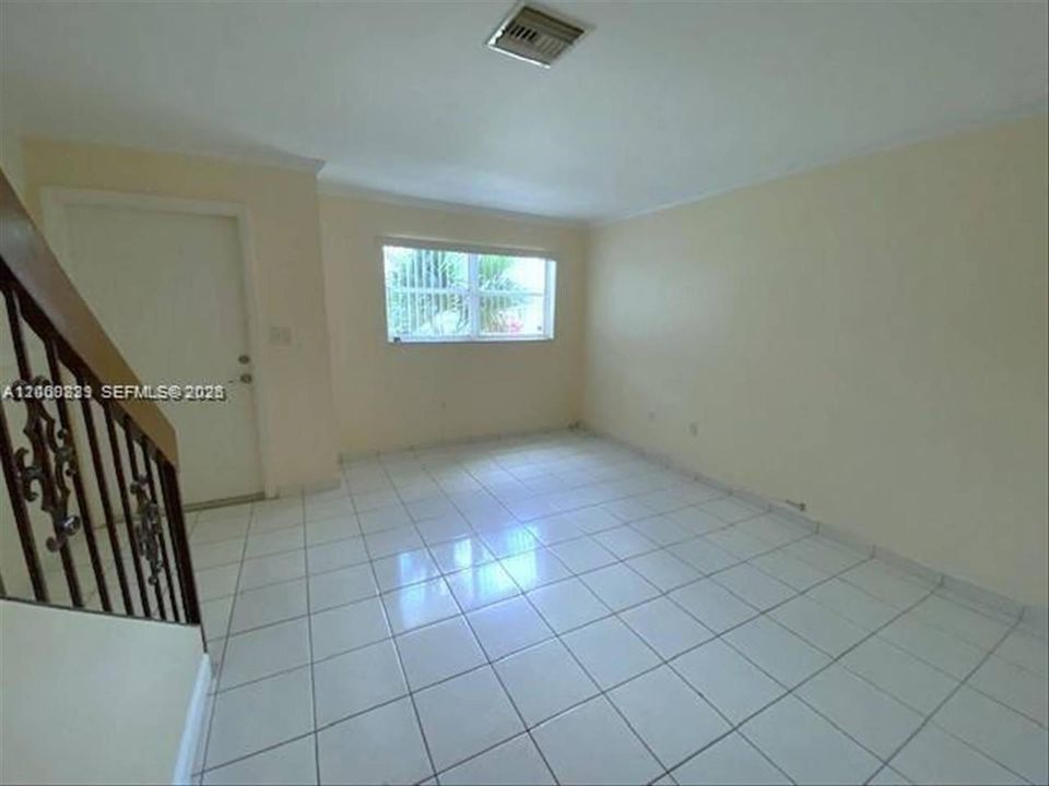 16485624-2