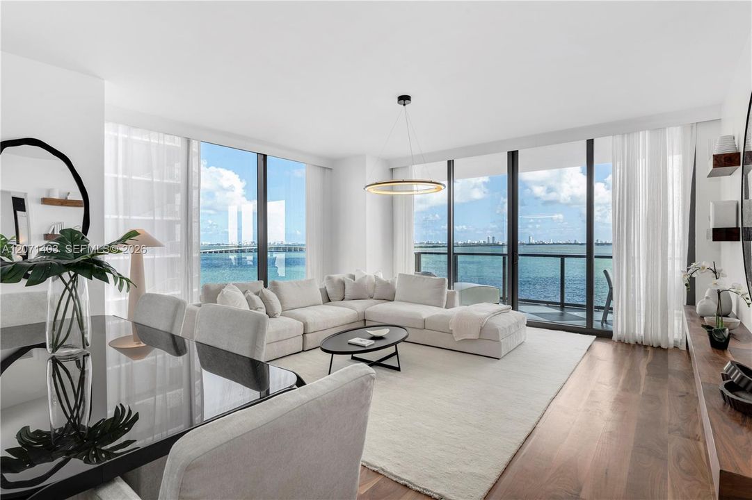 For Rent: $22,500 (4 beds, 4 baths, 2743 Square Feet)