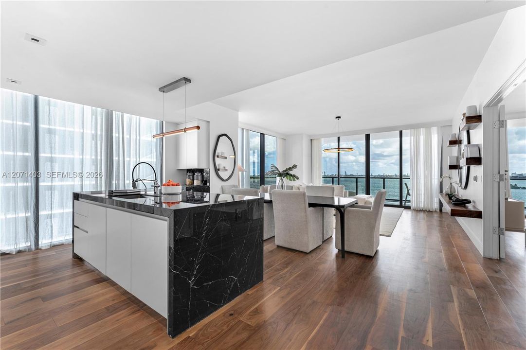 For Rent: $22,500 (4 beds, 4 baths, 2743 Square Feet)