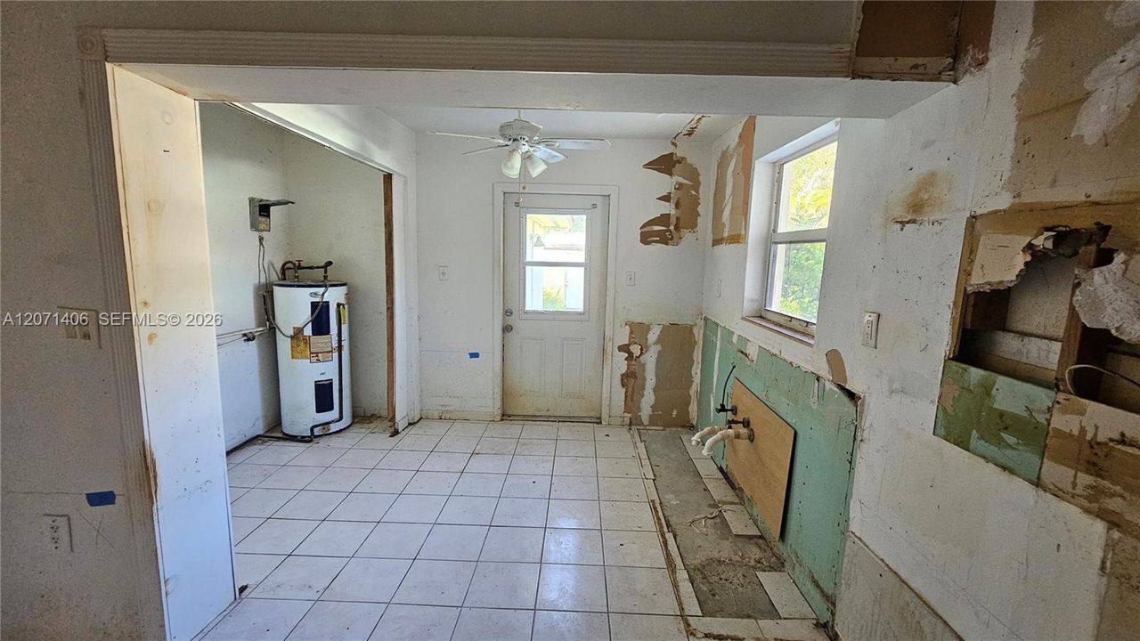 For Sale: $359,900 (3 beds, 2 baths, 1520 Square Feet)