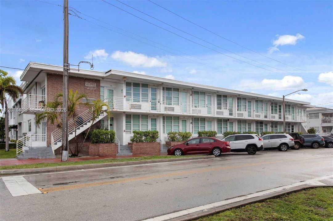 For Rent: $1,500 (0 beds, 1 baths, 468 Square Feet)
