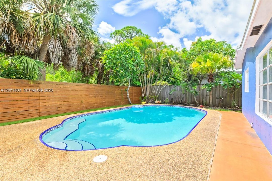 For Rent: $4,400 (4 beds, 3 baths, 2200 Square Feet)