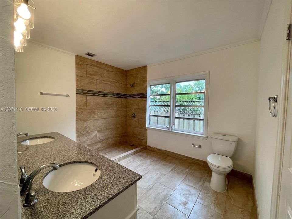For Rent: $3,200 (2 beds, 2 baths, 2094 Square Feet)