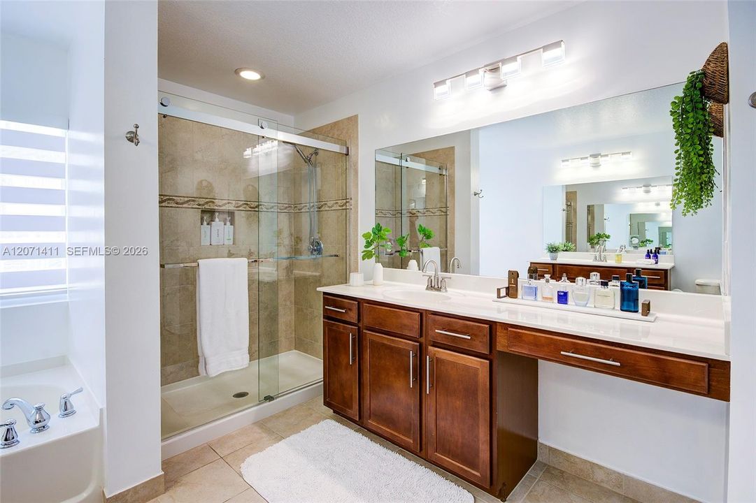 For Sale: $1,010,000 (4 beds, 2 baths, 2501 Square Feet)