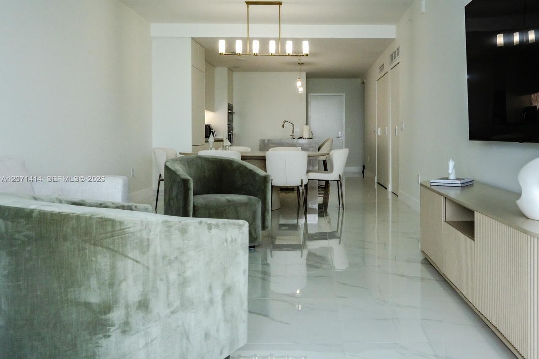 For Sale: $2,100,000 (2 beds, 3 baths, 1306 Square Feet)
