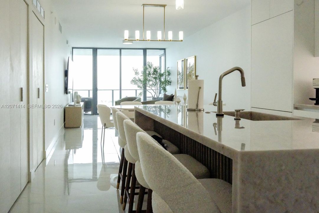 For Sale: $2,100,000 (2 beds, 3 baths, 1306 Square Feet)