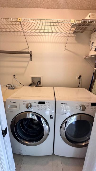 For Rent: $2,750 (2 beds, 2 baths, 1006 Square Feet)