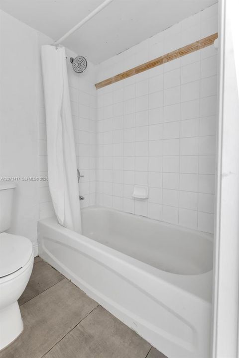 На продажу: $325,000 (0 спален, 1 ванн, 425 Квадратных фут)